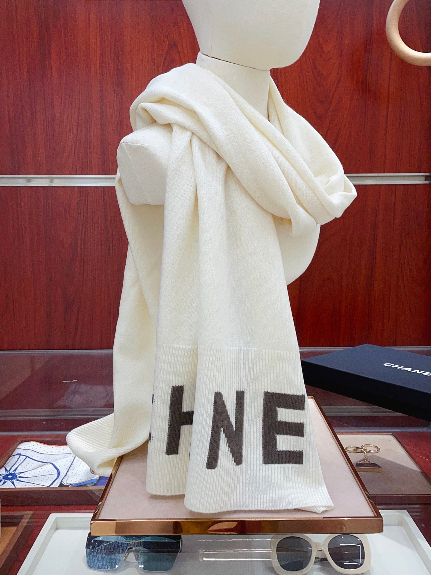 China Replica Chanel Scarf 70usd Only