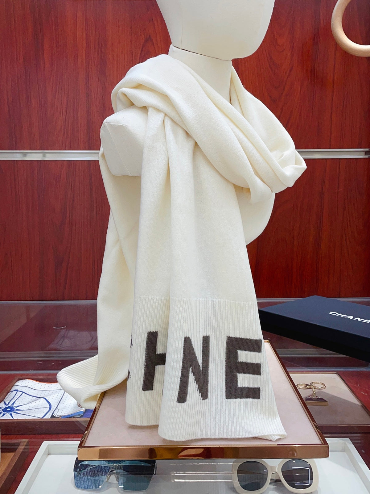 China Replica Chanel Scarf 70usd Only