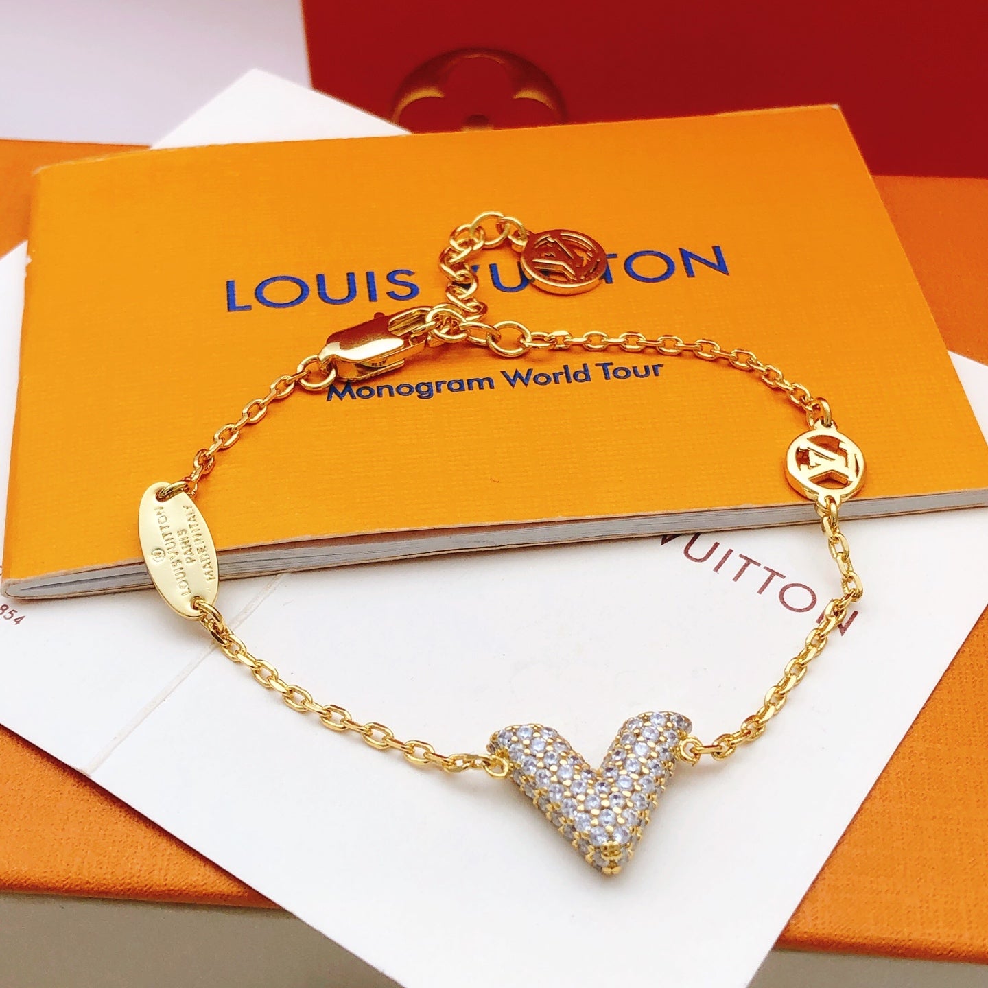 China Replica LV Bracelets 24usd Only