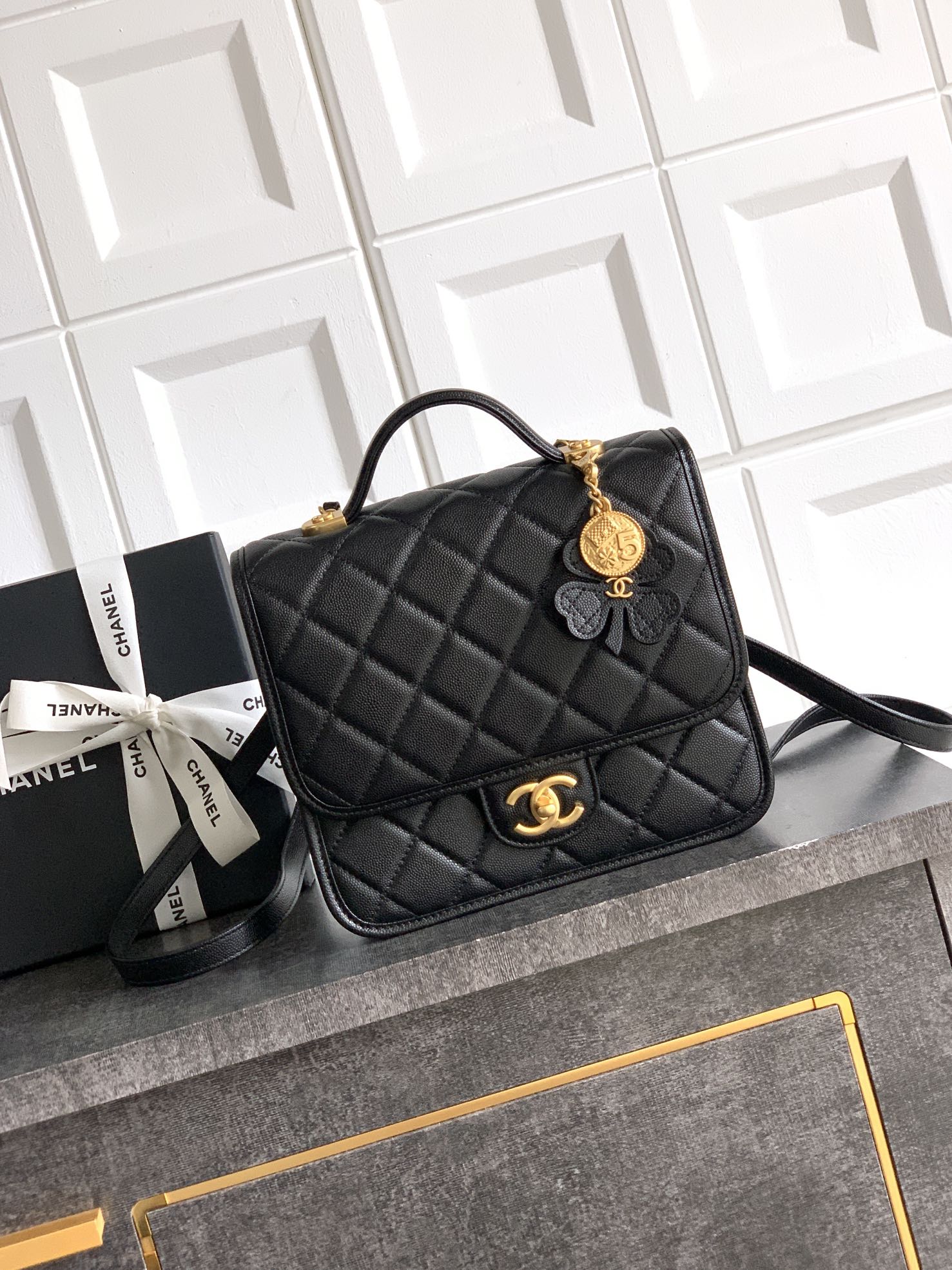 China Replica Chanel Handbags 300usd Only