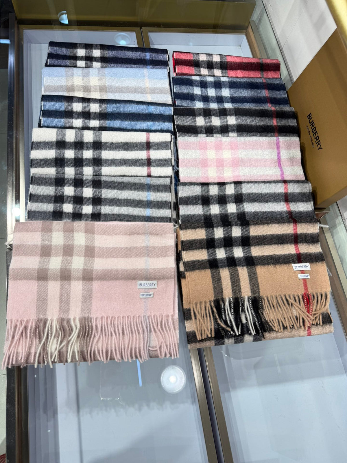 China Replica Burberry Scarf 94usd Only