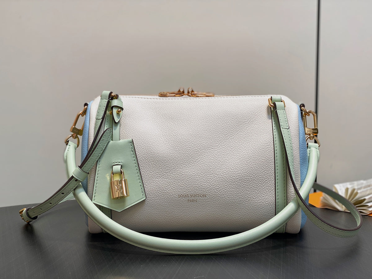 China Replica LV Handbags 204usd Only