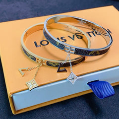 China Replica LV Bracelets 25usd Only