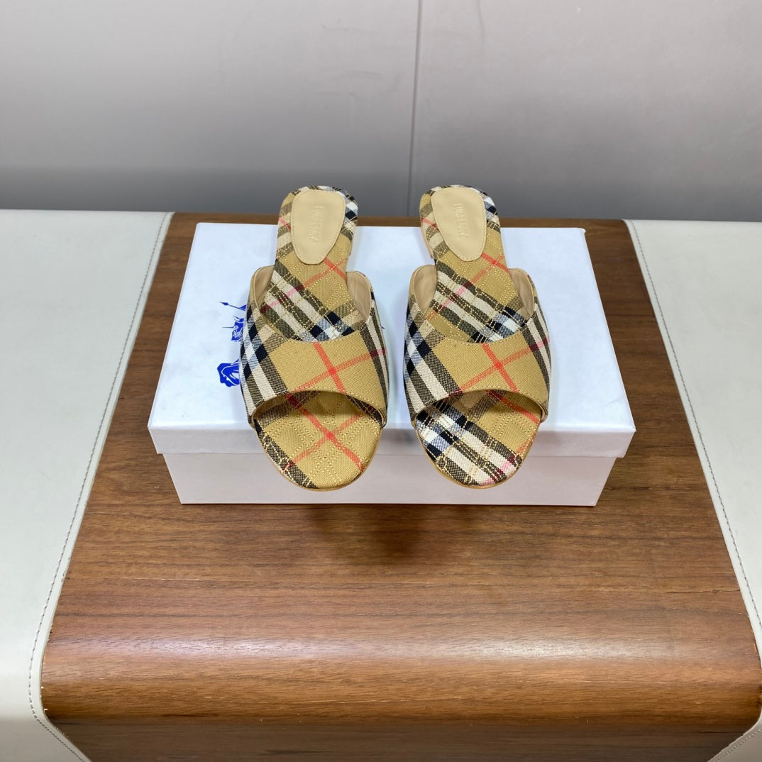 China Replica Burberry Women Shoes 77usd Only