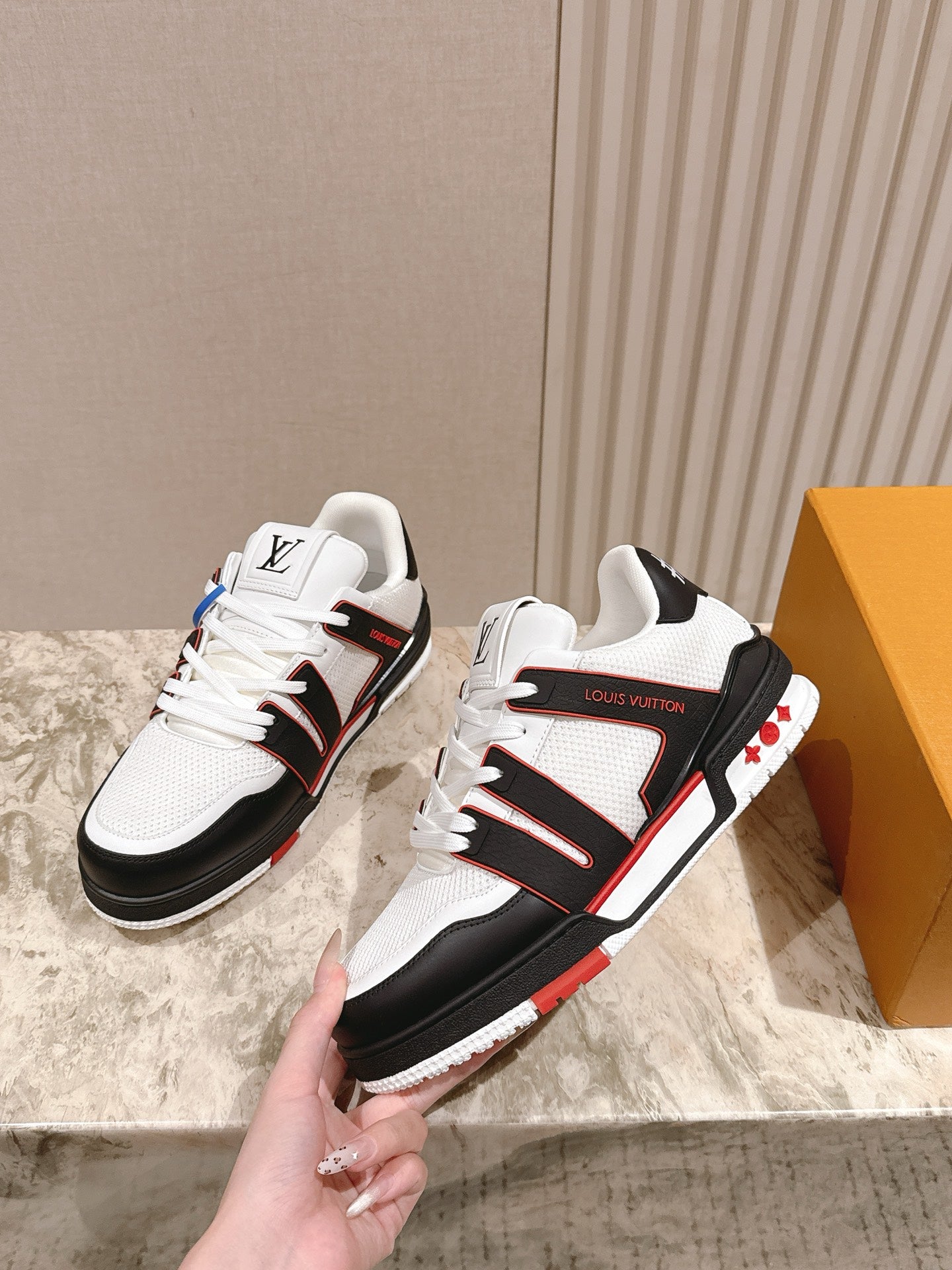 China Replica LV Women Shoes 140usd Only