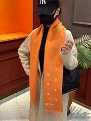 China Replica LV Scarf 52usd Only