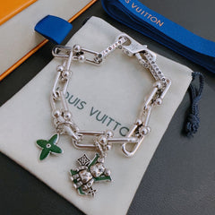 China Replica LV Bracelets 75usd Only