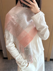 China Replica Burberry Scarf 44usd Only