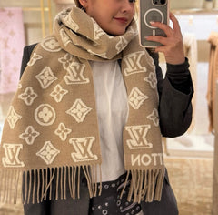 China Replica LV Scarf 62usd Only