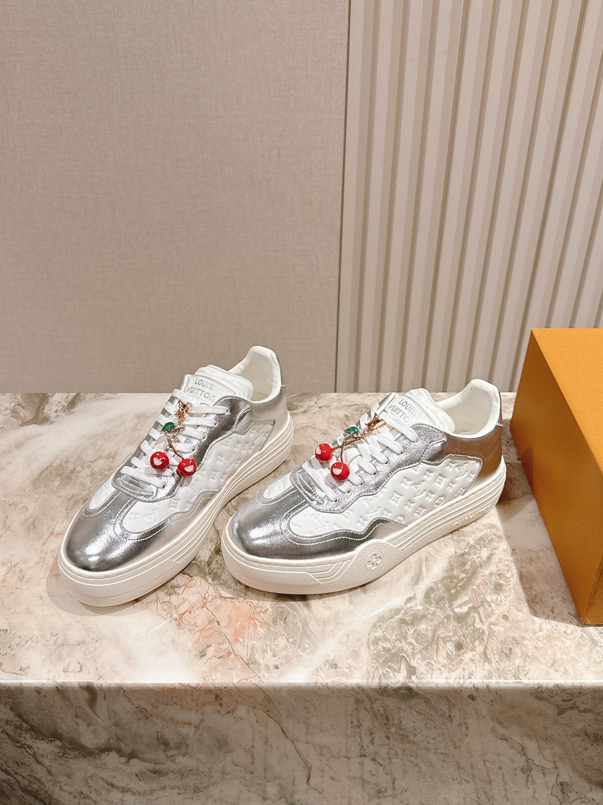 China Replica LV Women Shoes 119usd Only