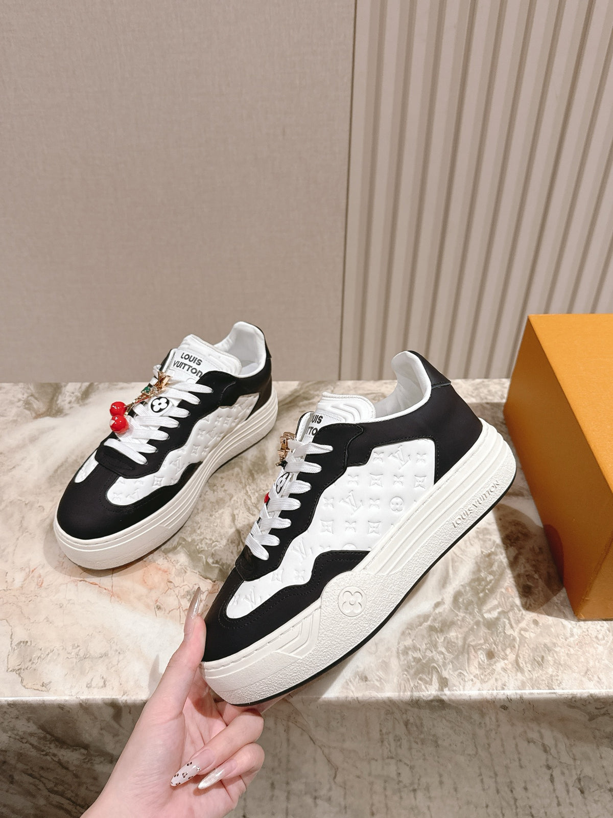 China Replica LV Women Shoes 119usd Only