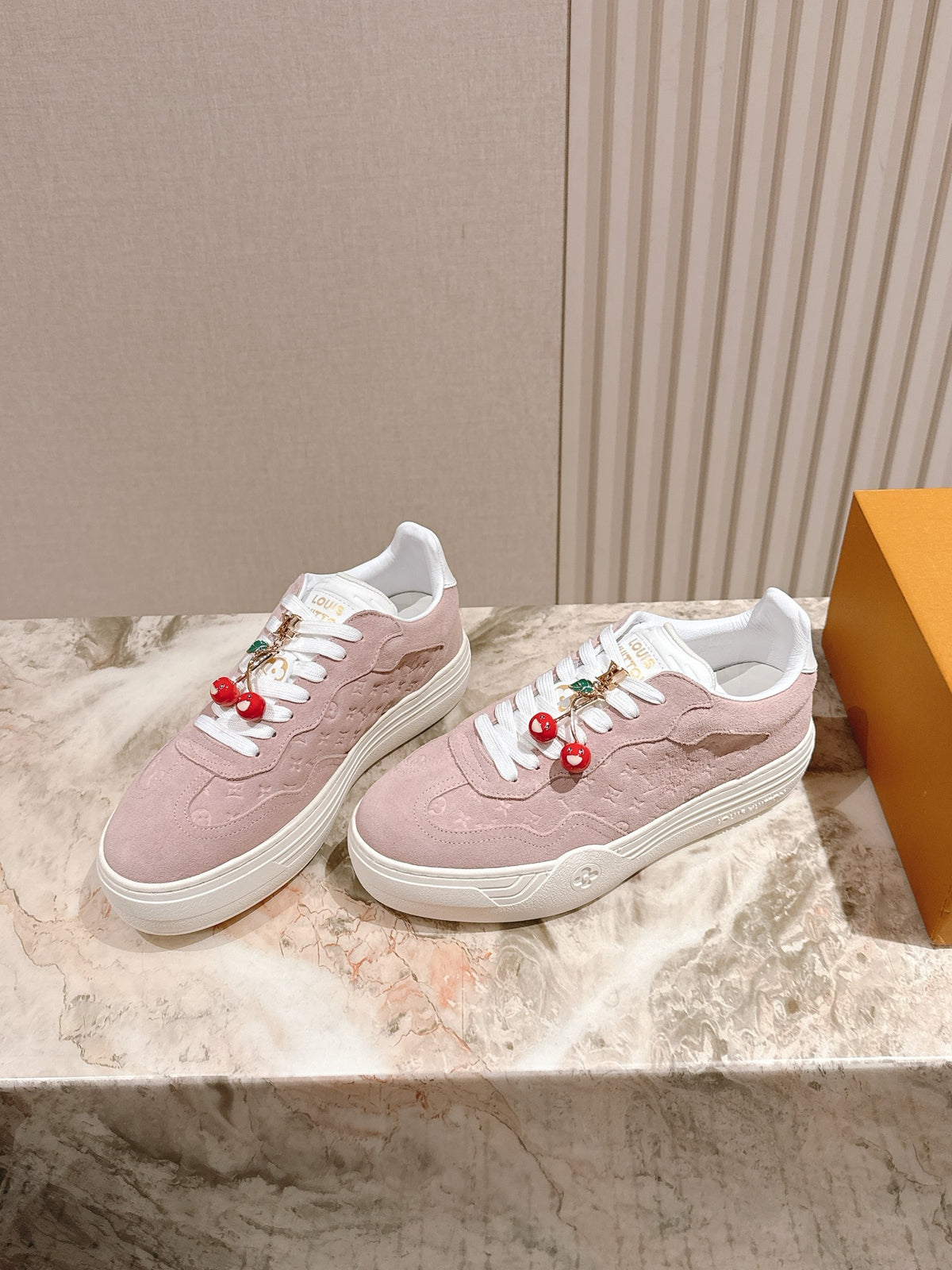 China Replica LV Women Shoes 119usd Only
