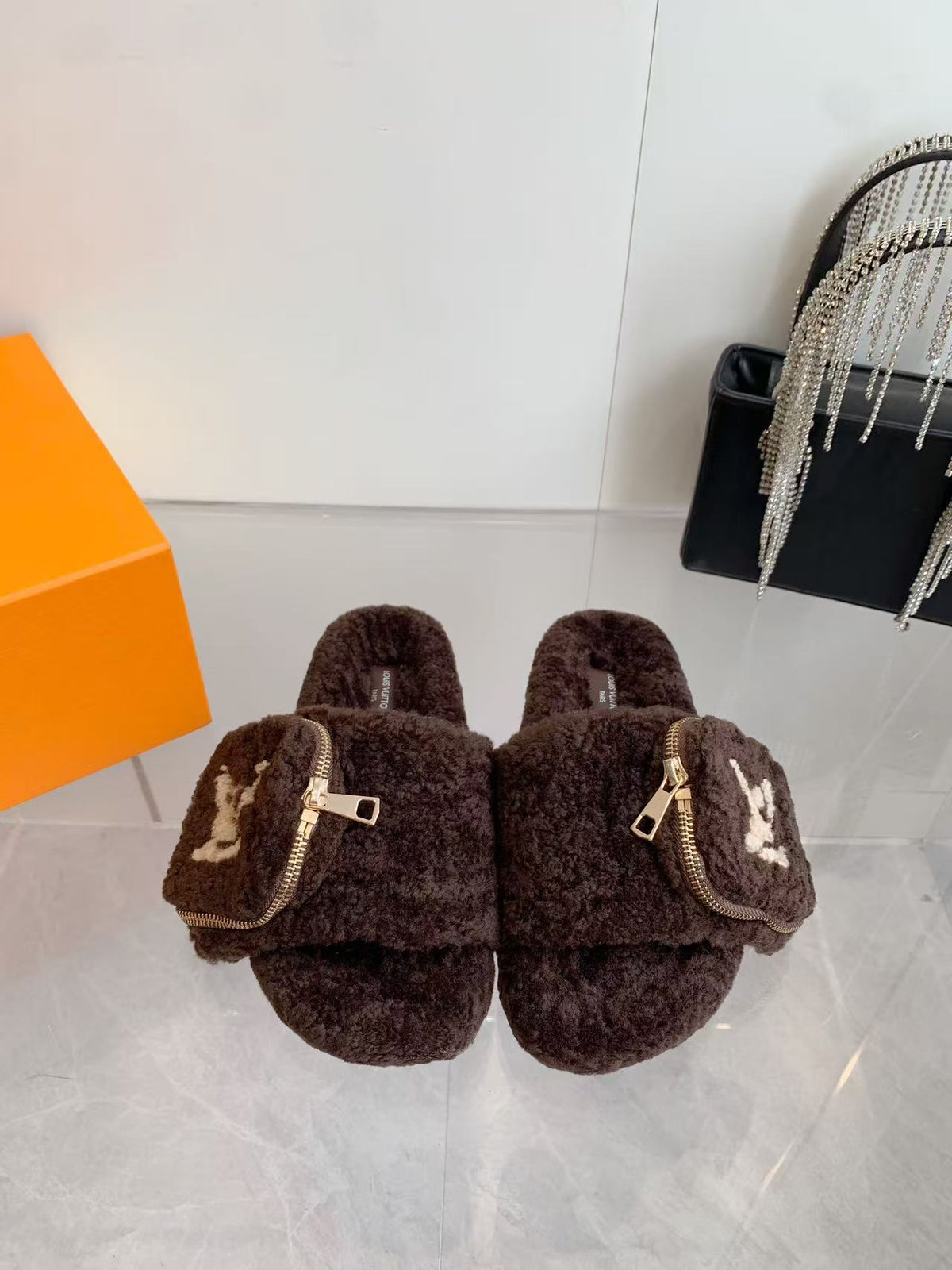 China Replica LV Women Shoes 88usd Only