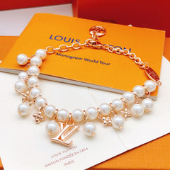 China Replica LV Bracelets 32usd Only
