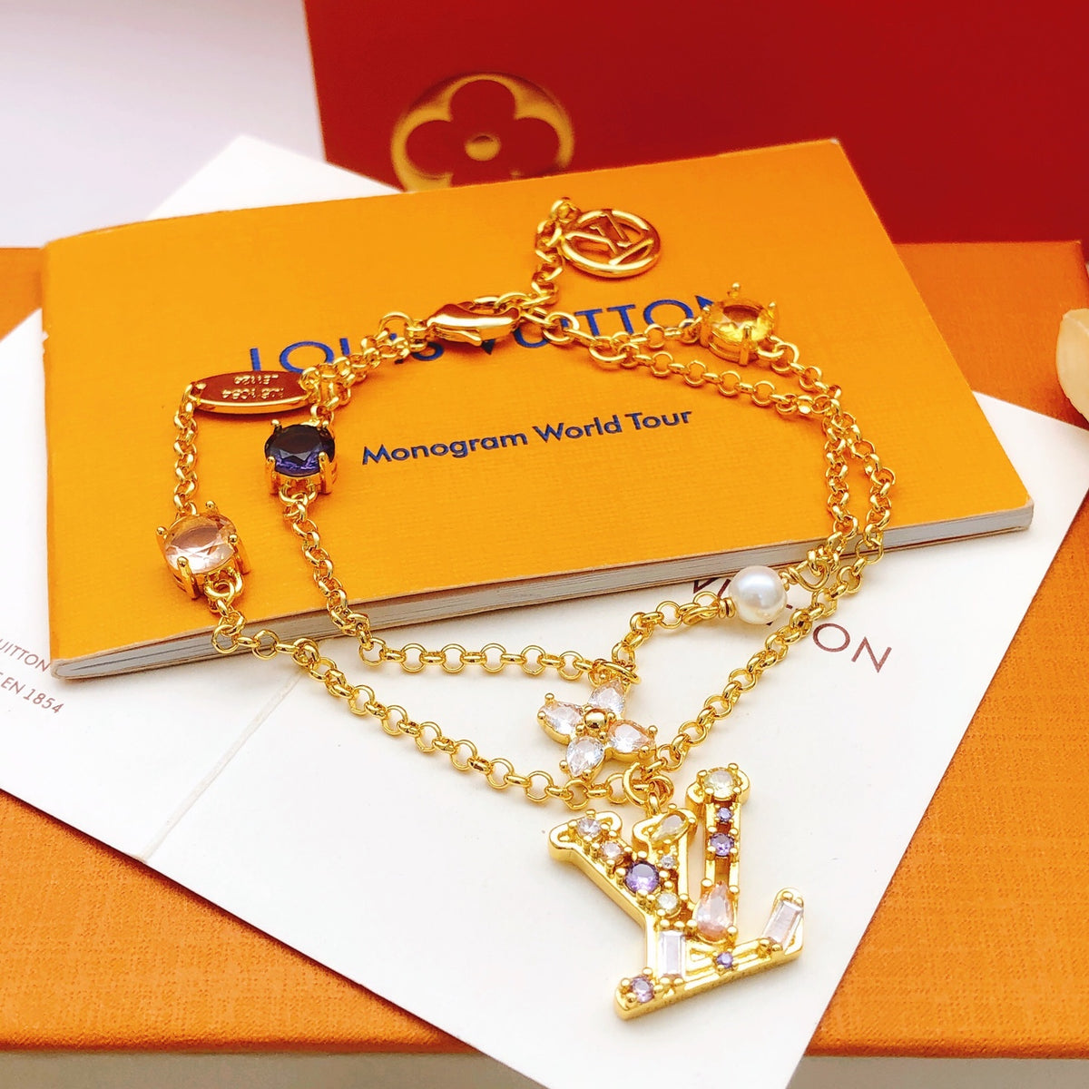 China Replica LV Bracelets 32usd Only