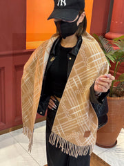 China Replica Burberry Scarf 52usd Only