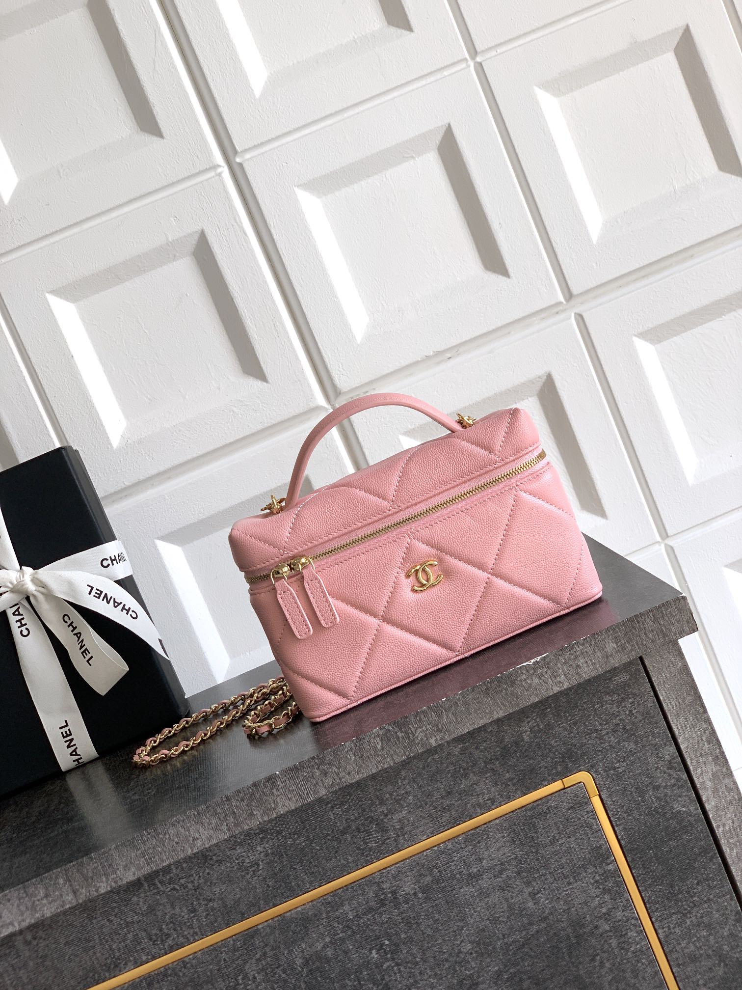 China Replica Chanel Handbags 210usd Only