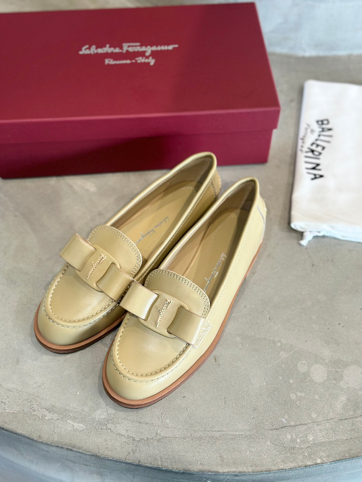 China Replica Ferragamo Women Shoes 115usd Only
