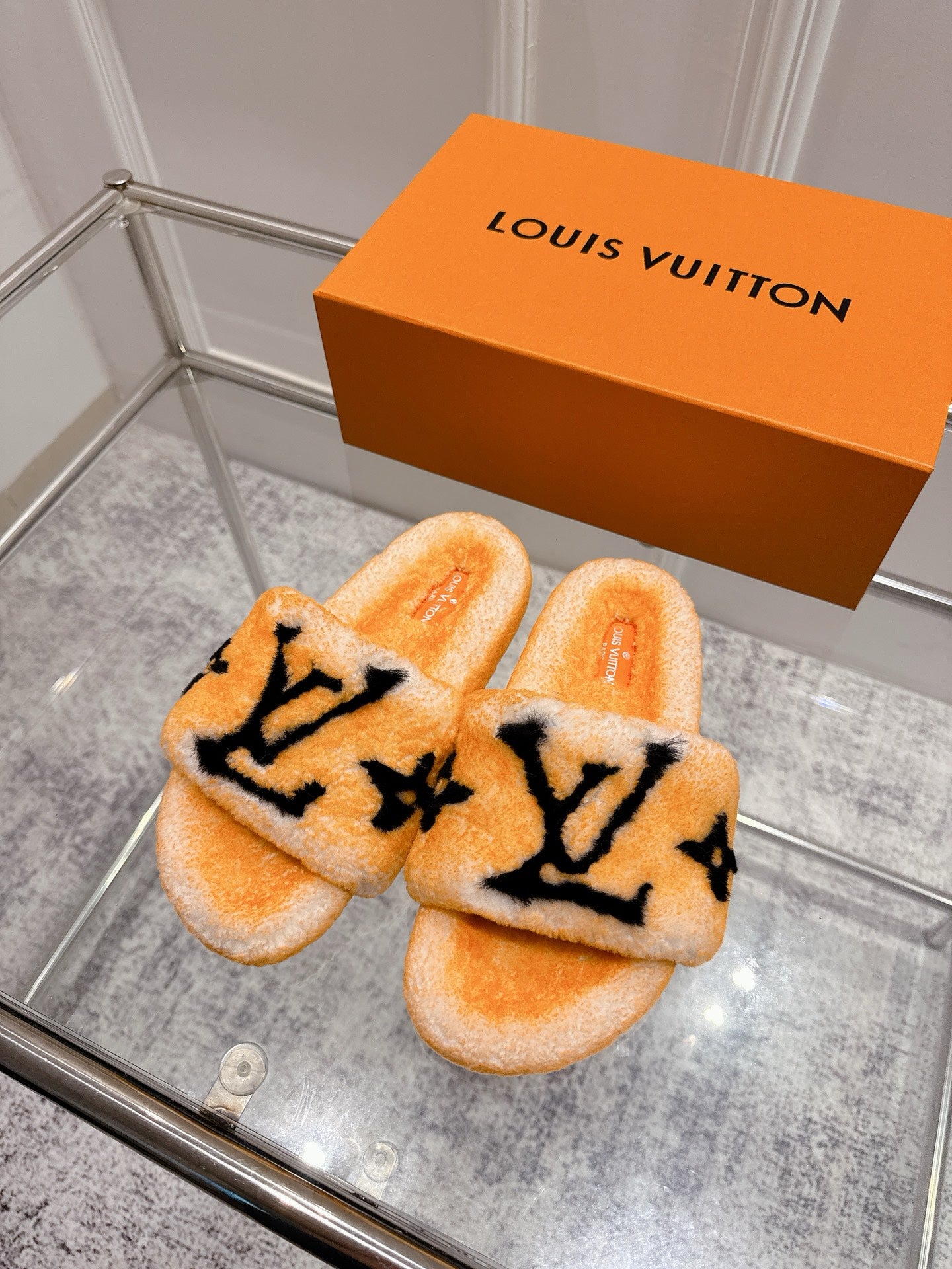 China Replica LV Women Shoes 98usd Only