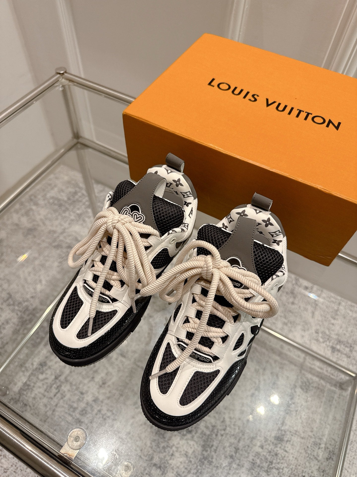 China Replica LV Women Shoes 147usd Only