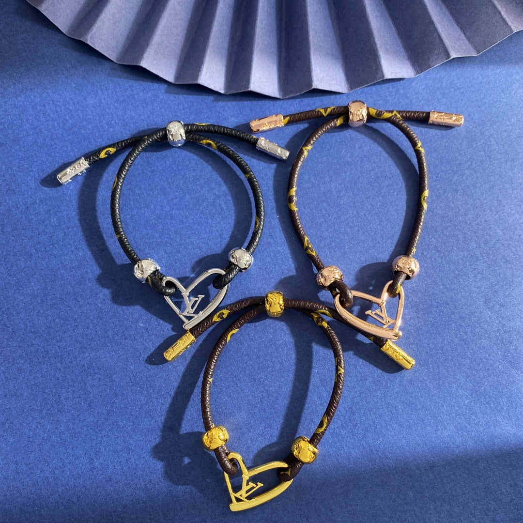 China Replica LV Bracelets 30usd Only
