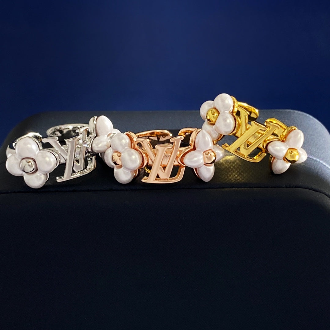 China Replica LV Rings 25usd Only
