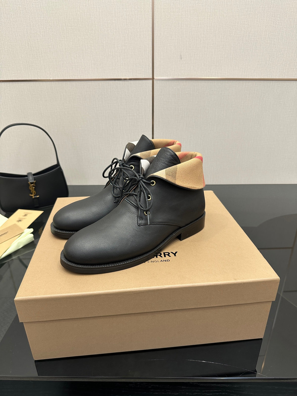 China Replica Burberry Women Shoes 133usd Only