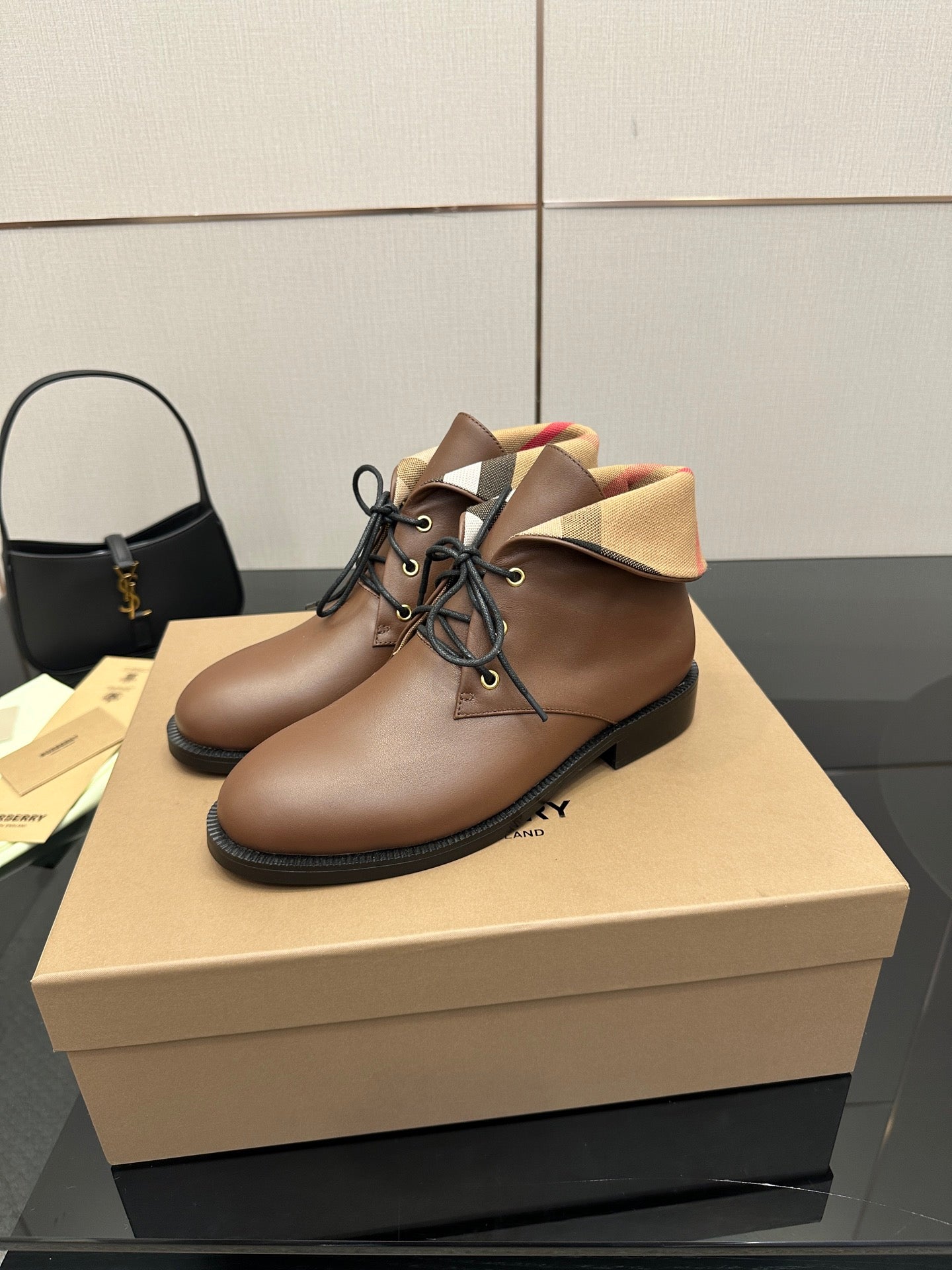 China Replica Burberry Women Shoes 133usd Only
