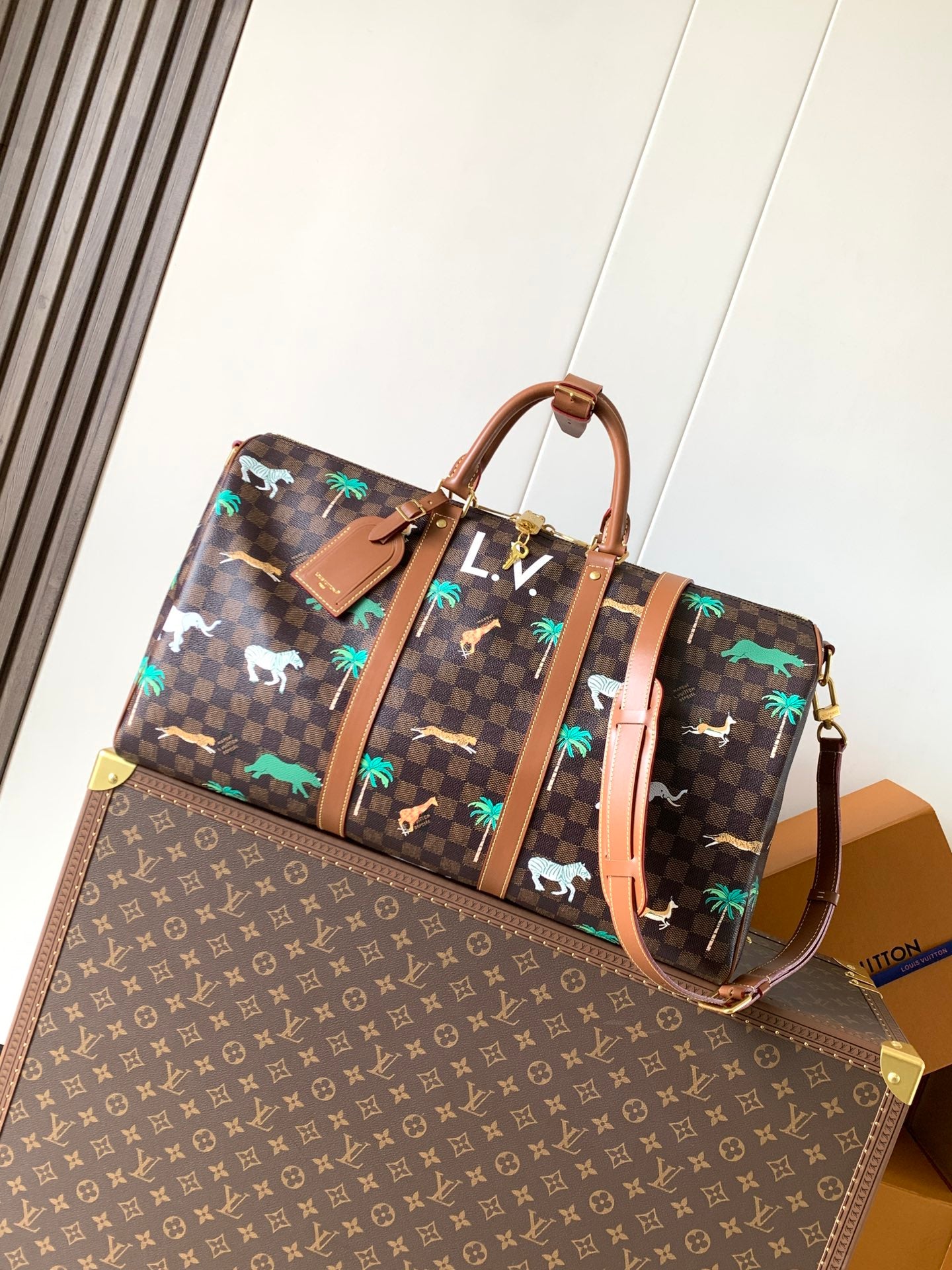 China Replica LV Handbags 216usd Only