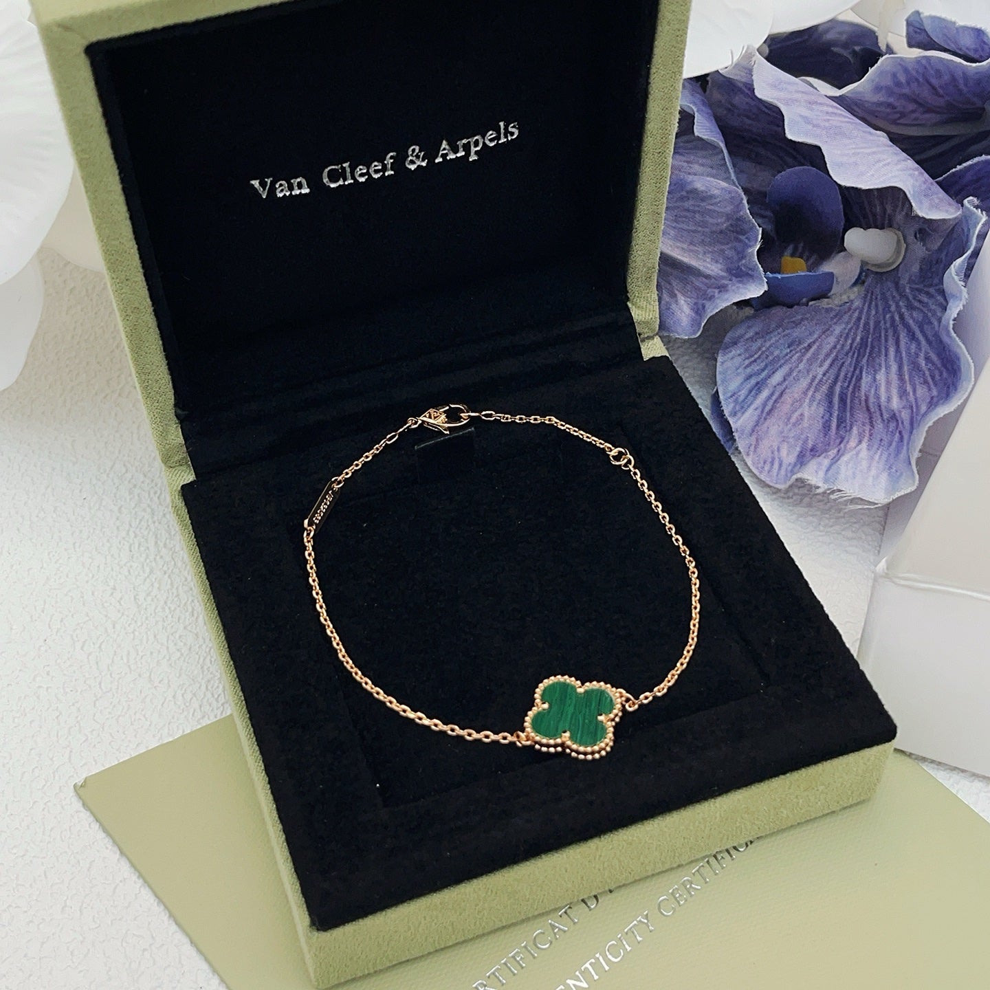 China Replica Van Cleef Arpels Bracelets 22usd Only