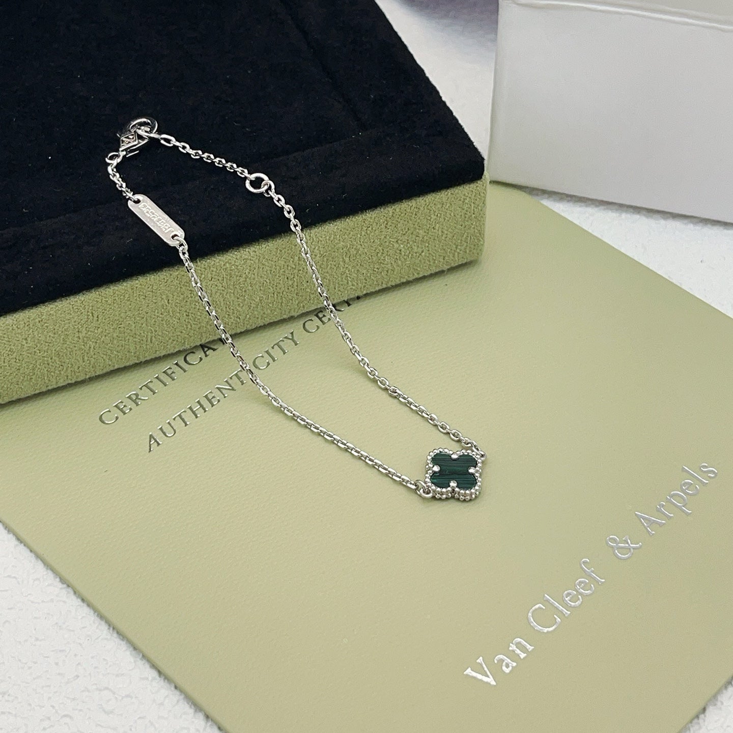 China Replica Van Cleef Arpels Bracelets 25usd Only