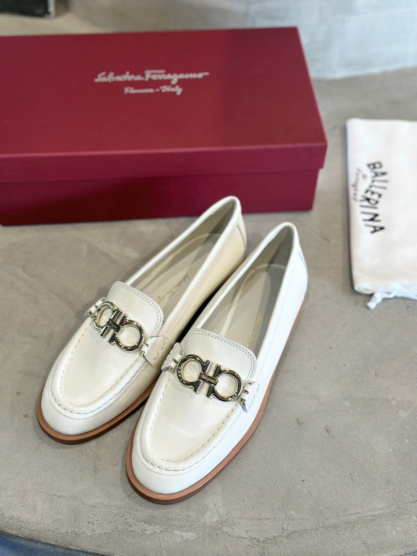 China Replica Ferragamo Women Shoes 115usd Only