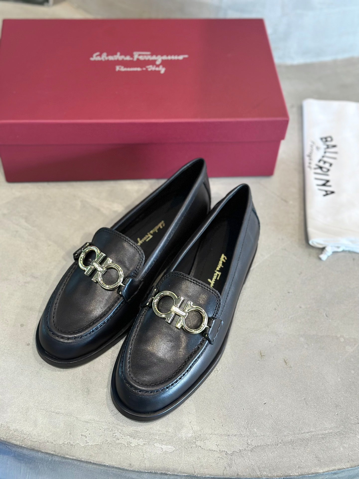 China Replica Ferragamo Women Shoes 115usd Only