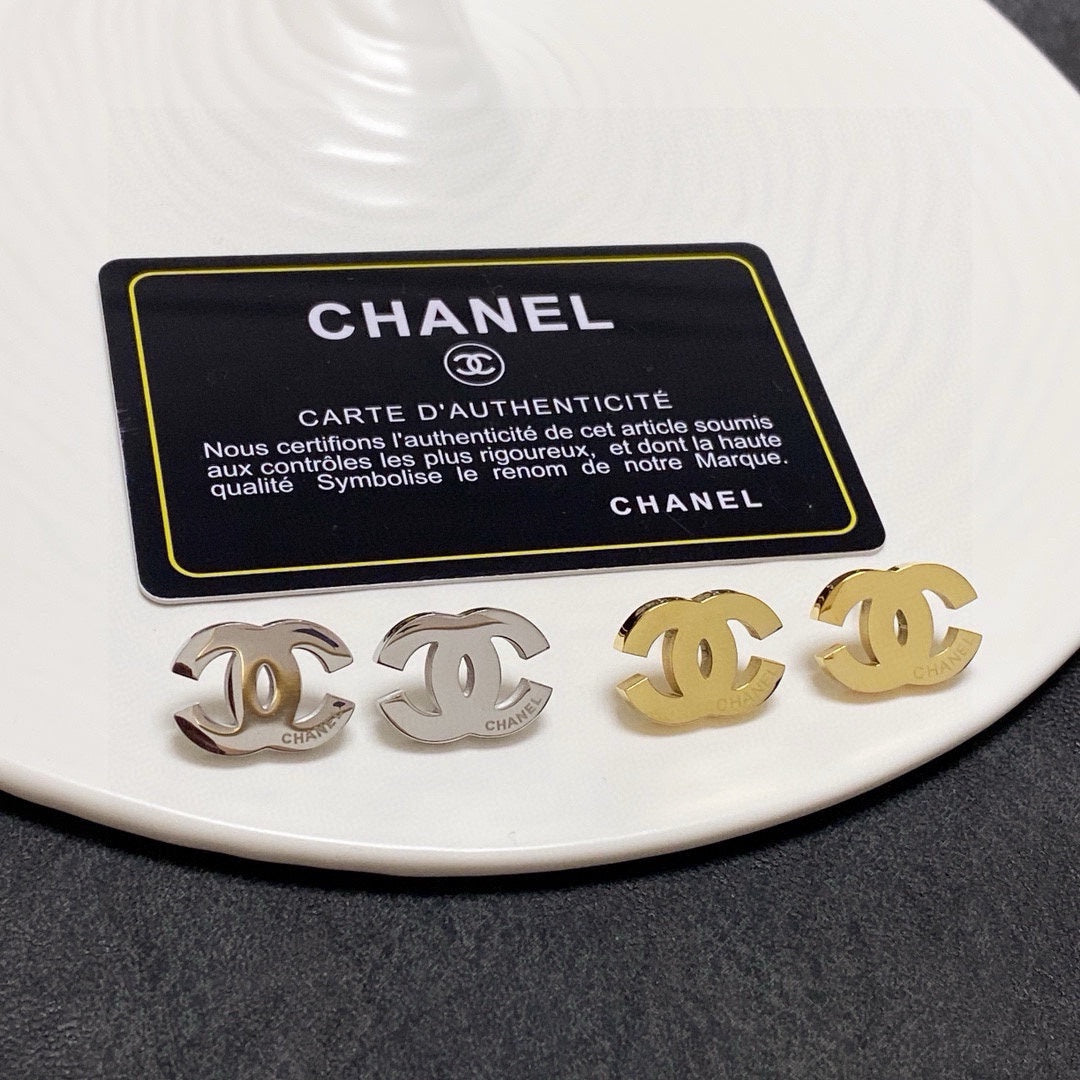 China Replica Chanel Earrings 20usd Only