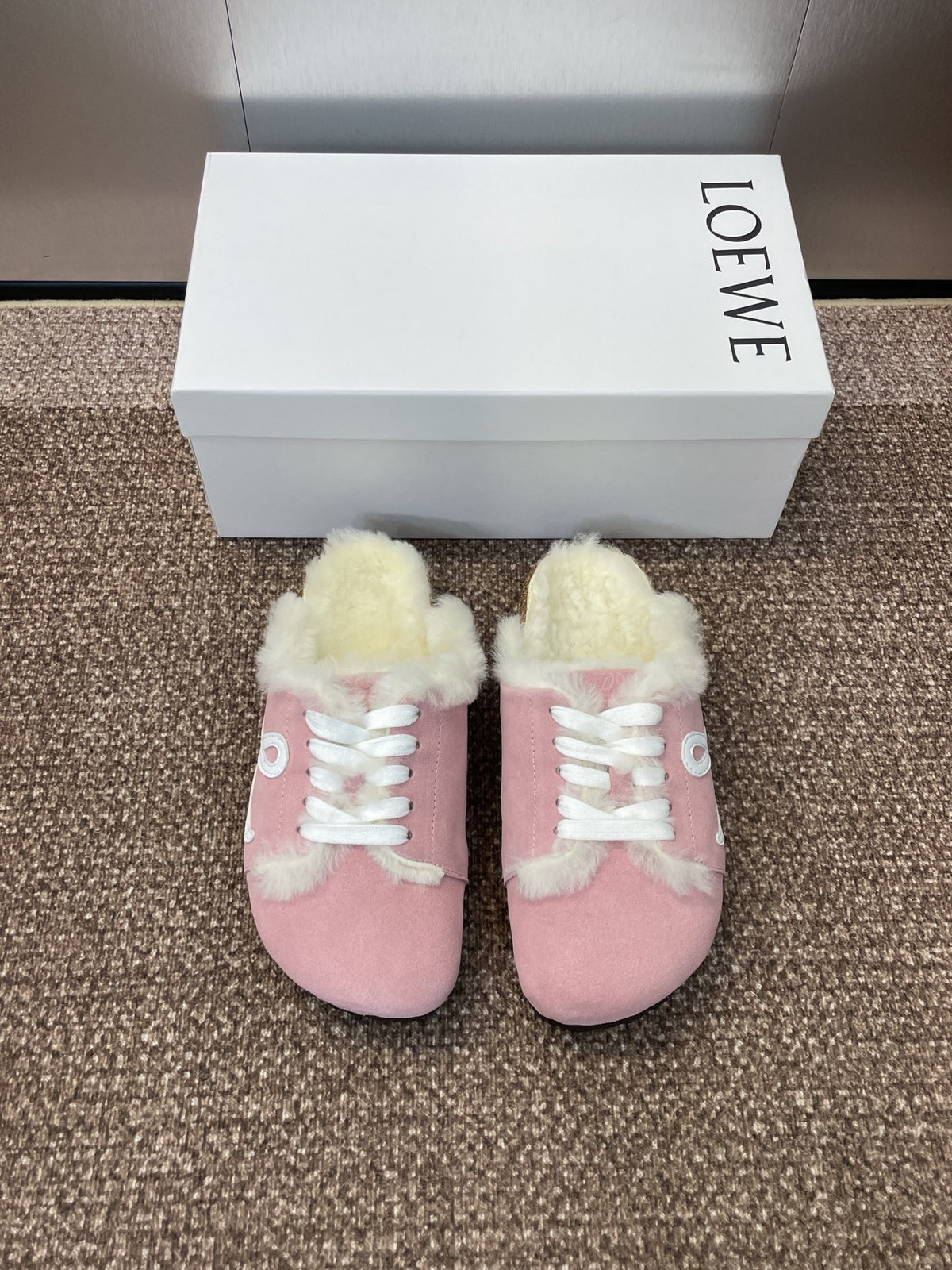 China Replica Loewe Women Shoes 94usd Only