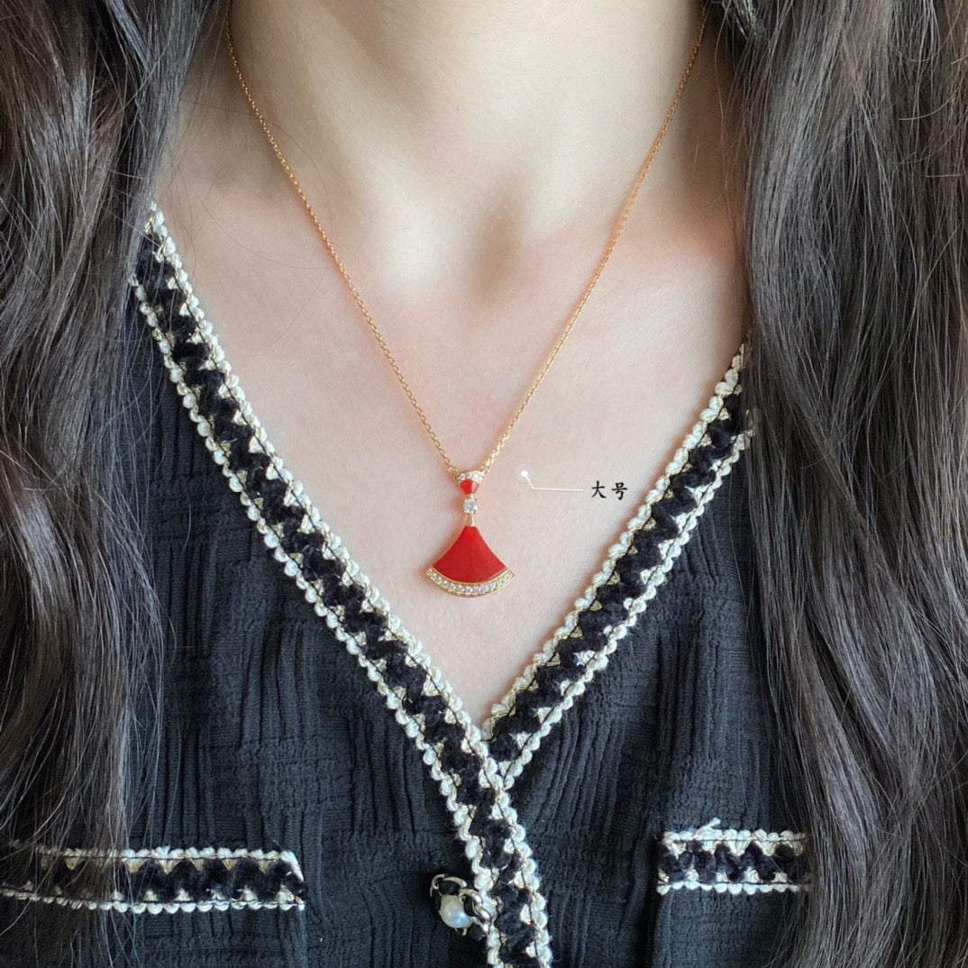China Replica Bvlgari Necklaces 33usd Only