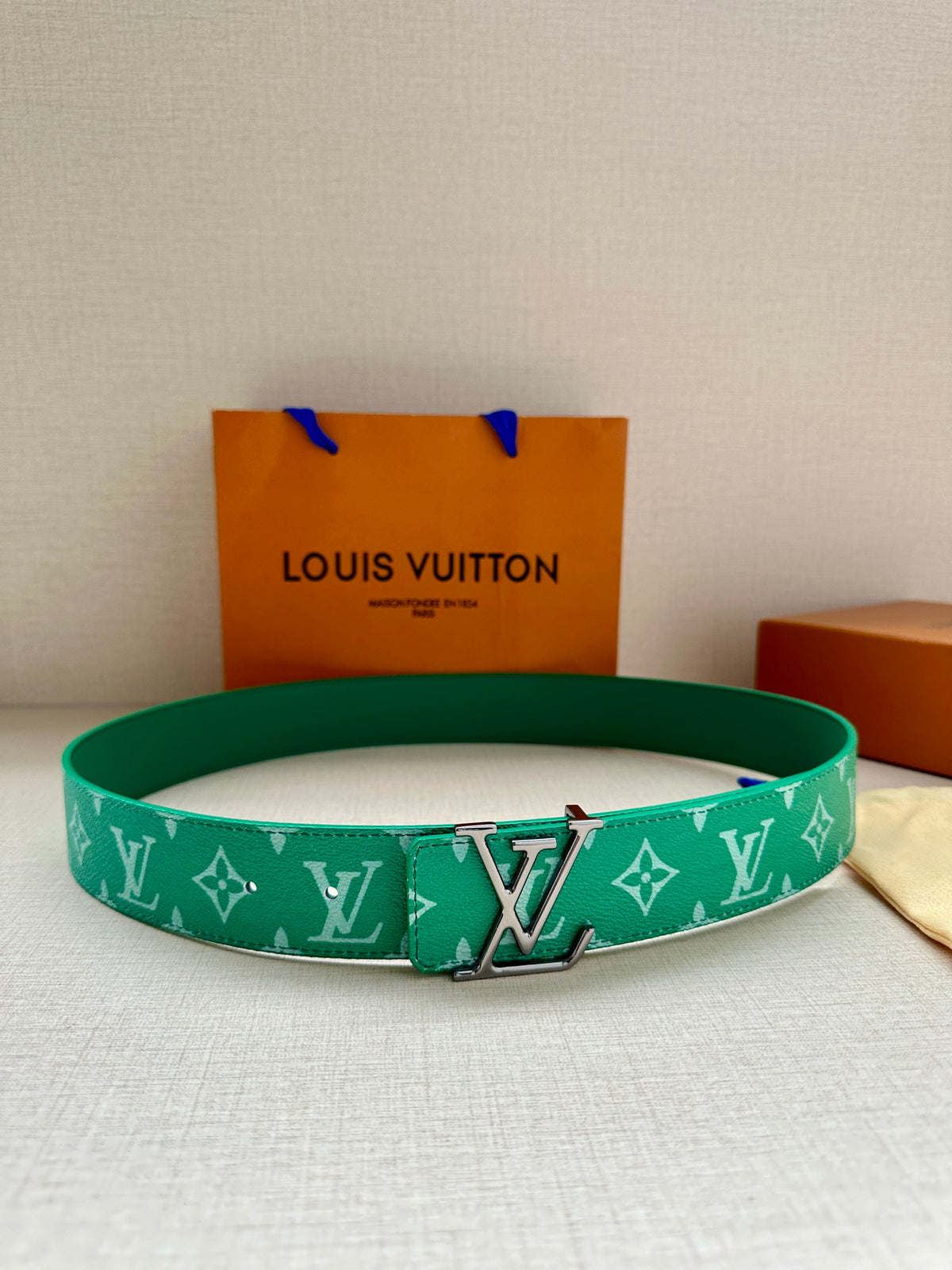 China Replica LV Belts 51usd Only