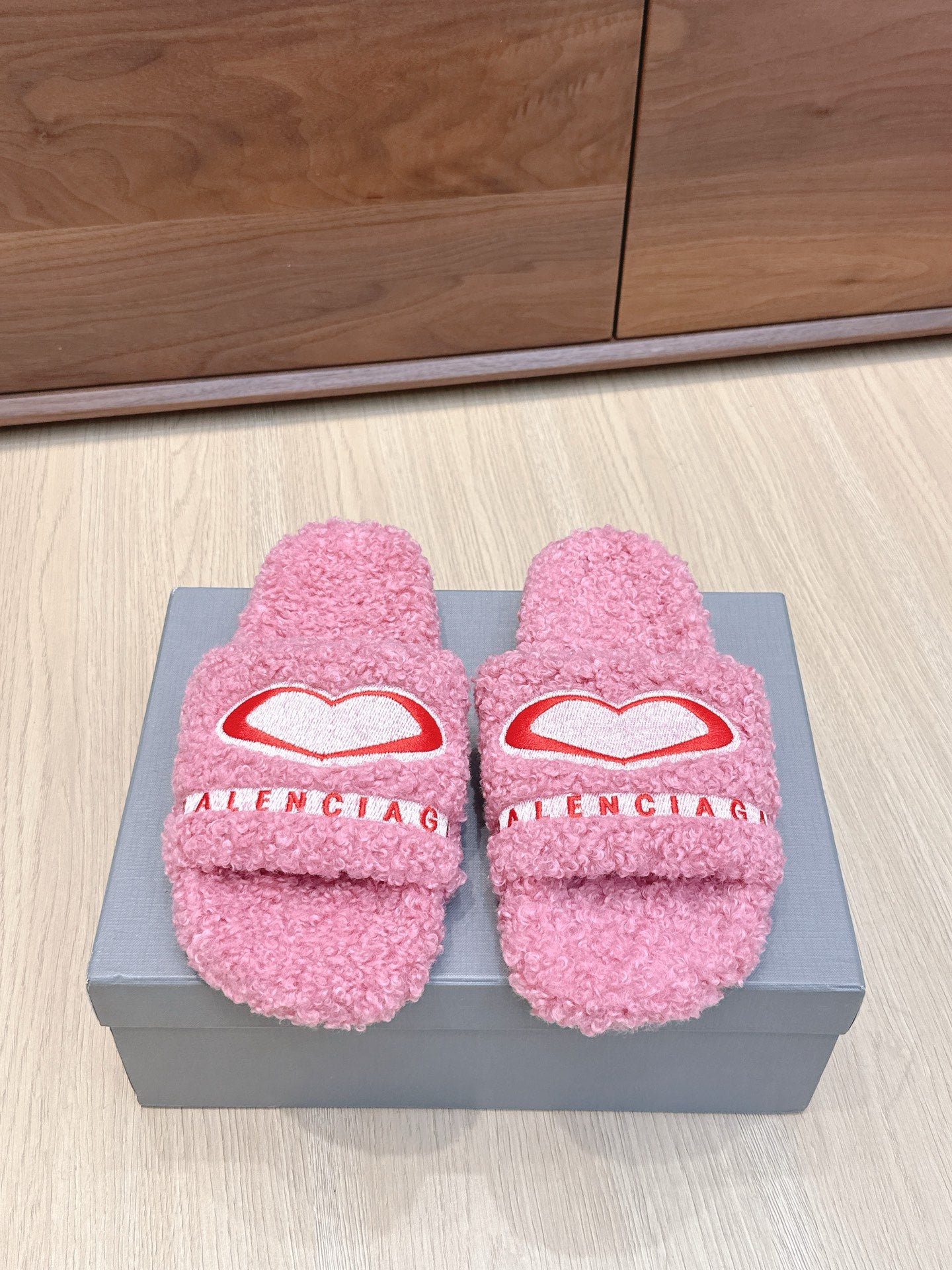 China Replica Balenciaga Women Shoes 77usd Only