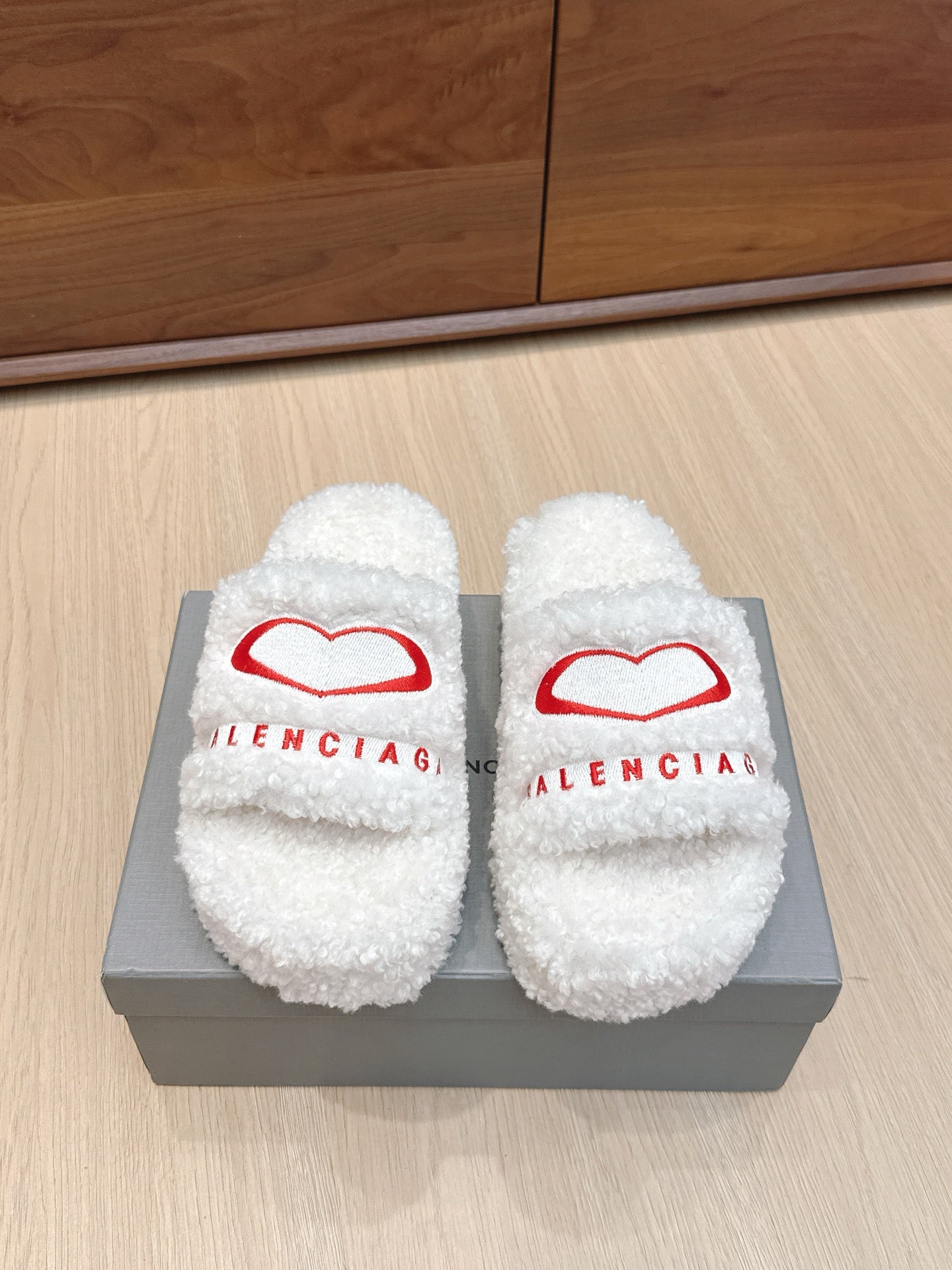 China Replica Balenciaga Women Shoes 77usd Only