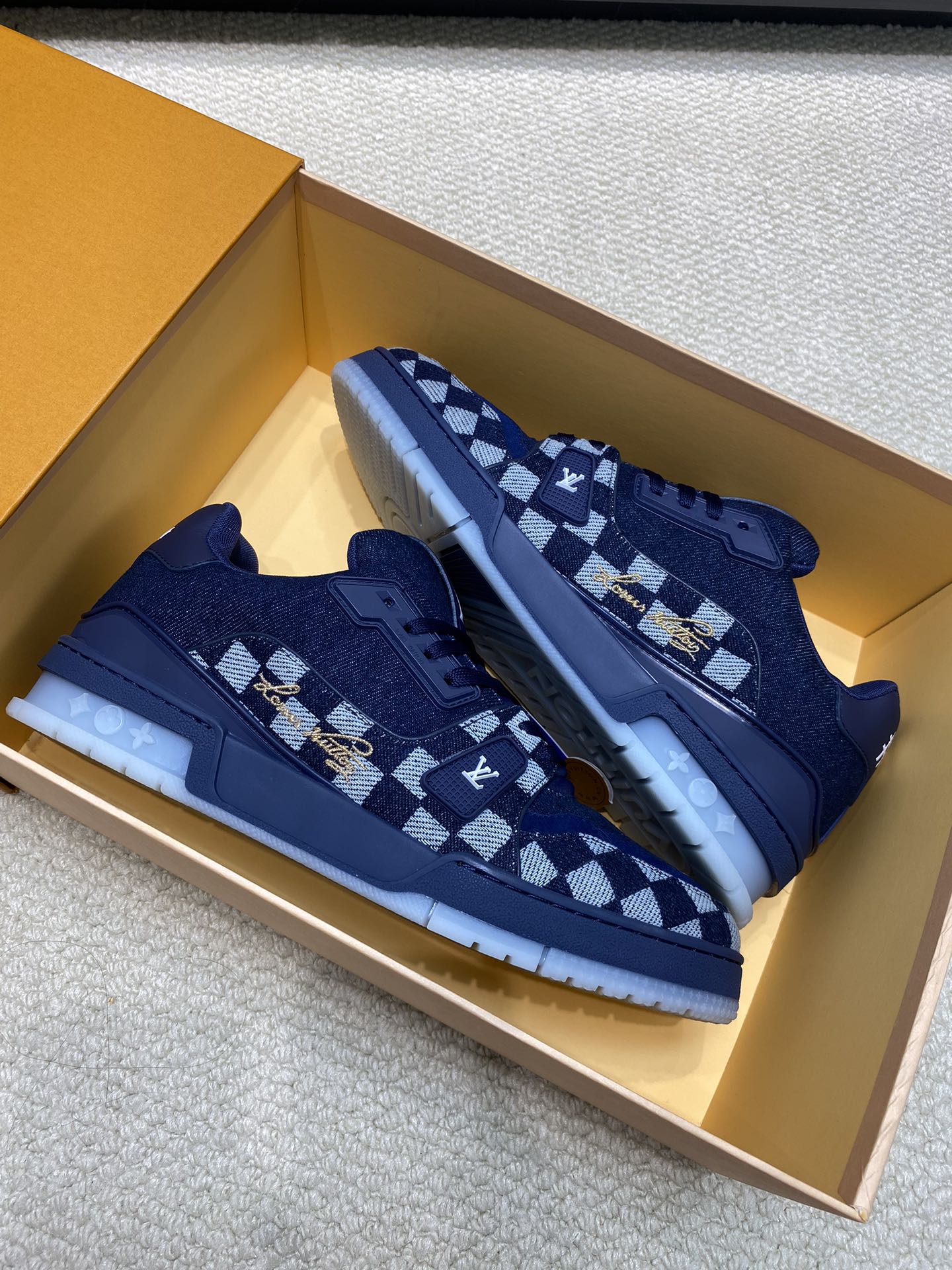 China Replica LV Women Shoes 140usd Only
