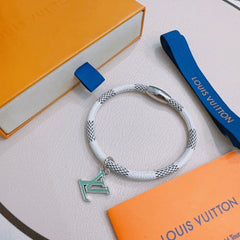 China Replica LV Bracelets 40usd Only