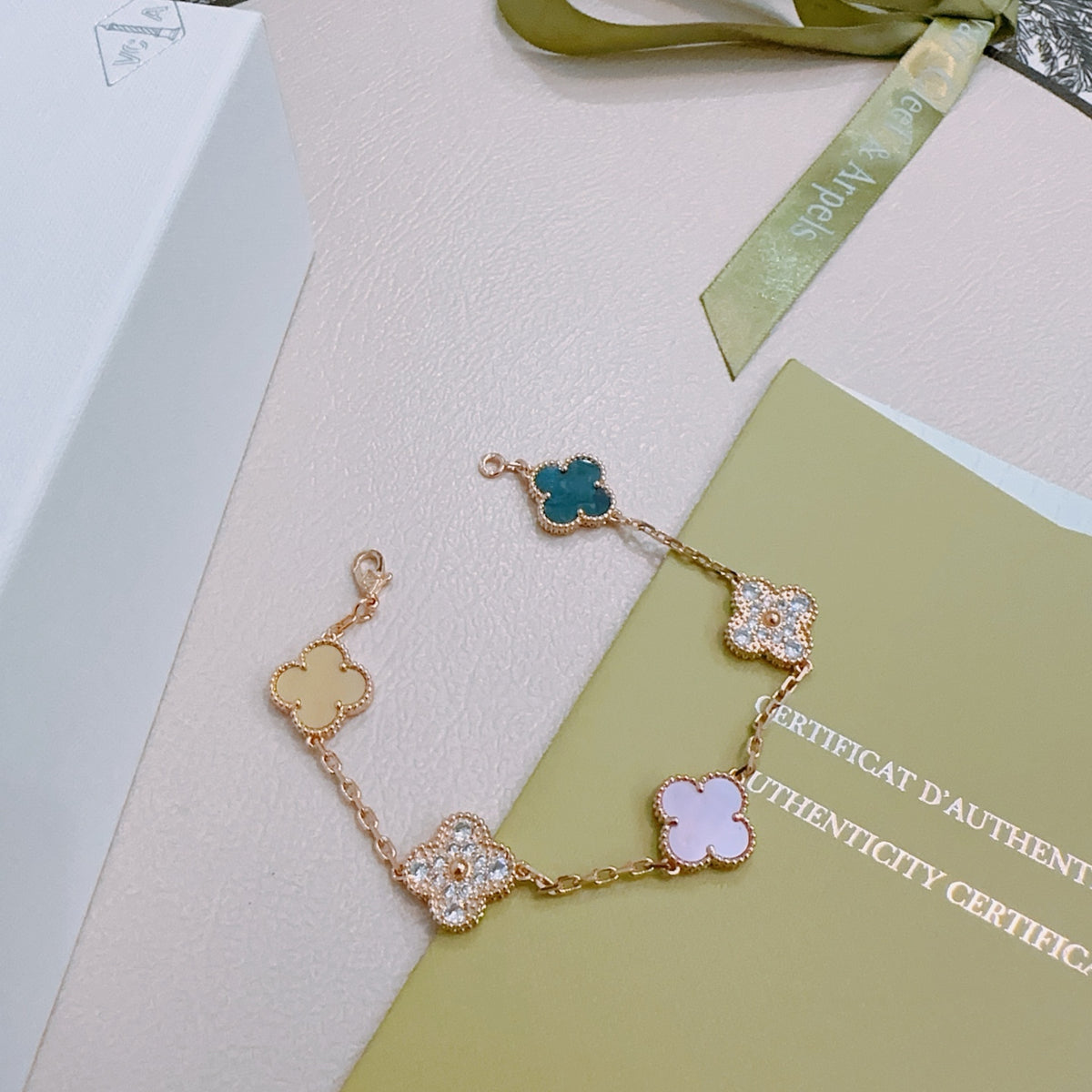 China Replica Van Cleef Arpels Bracelets 40usd Only