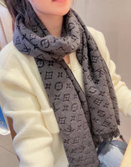 China Replica LV Scarf 46usd Only
