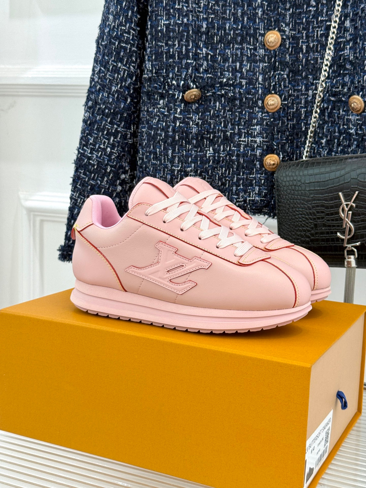 China Replica LV Women Shoes 130usd Only