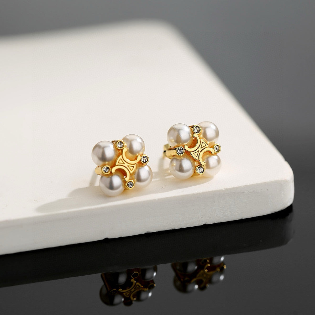 China Replica Celine Earrings 20usd Only