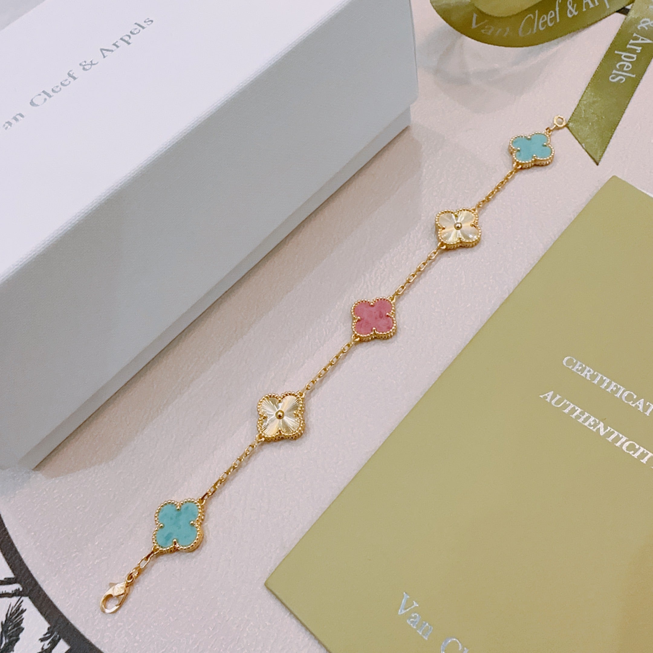 China Replica Van Cleef Arpels Bracelets 40usd Only