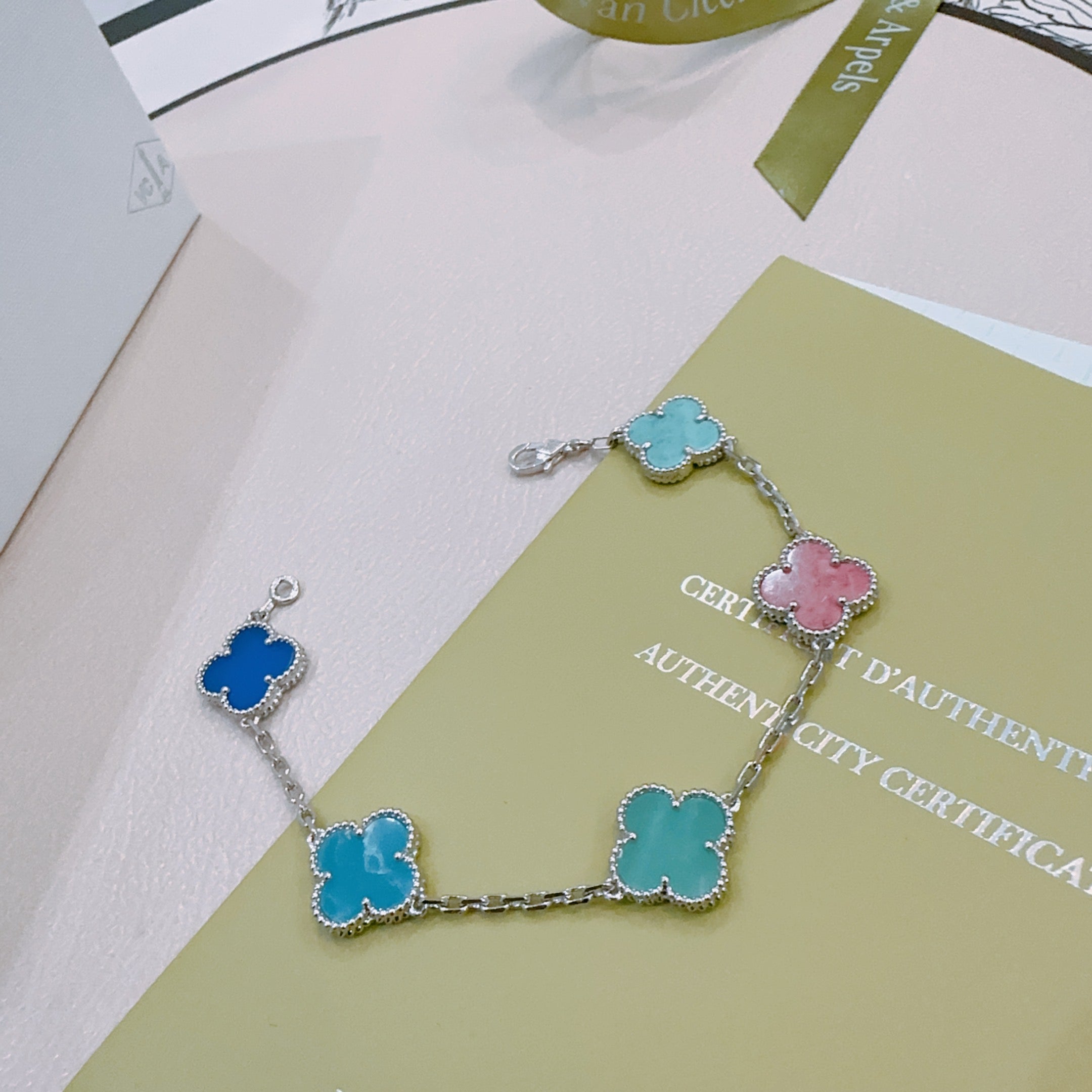 China Replica Van Cleef Arpels Bracelets 40usd Only