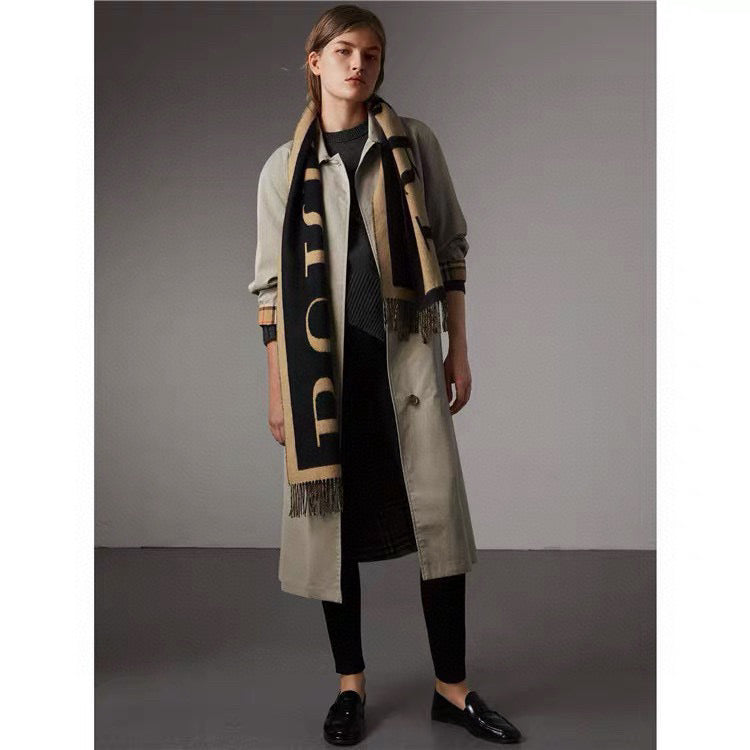 China Replica Burberry Scarf 42usd Only