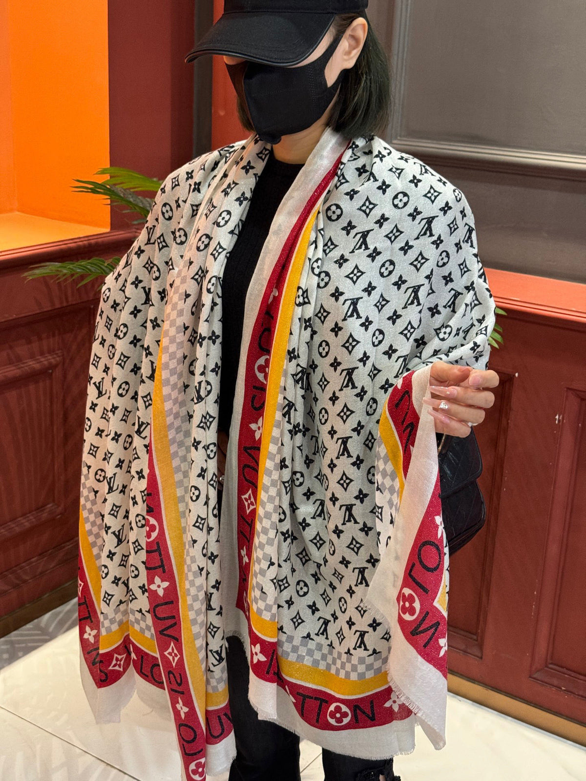 China Replica Gucci Scarf 78usd Only