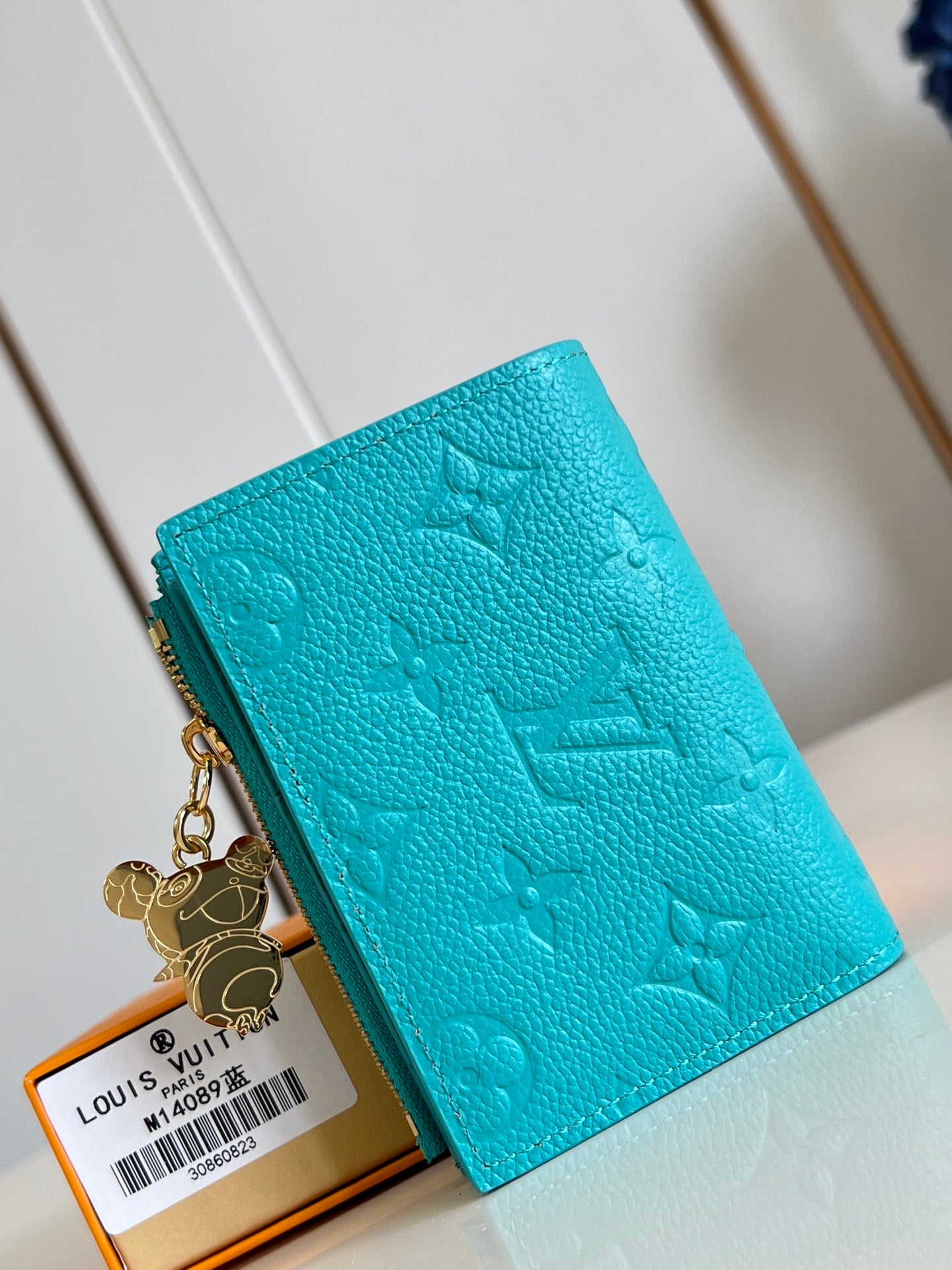 China Replica LV Handbags 66usd Only